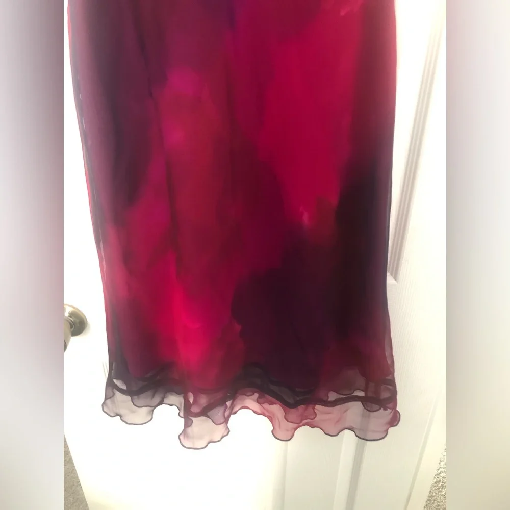 No sleeve beautiful dress - Picture 2 of 3